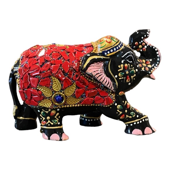 Elephant Figurine - Picture 3 of 7